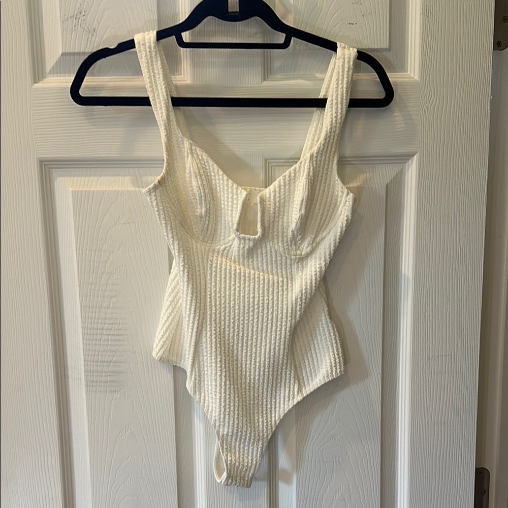 ASTR The Label Textured Swimsuit
